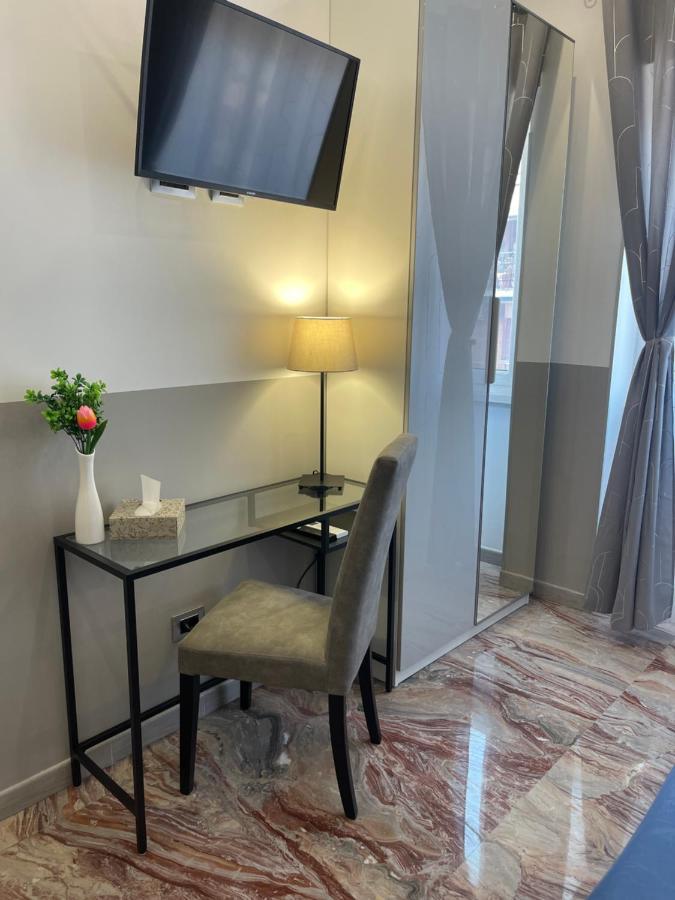 Henry Suite Rome Bagian luar foto